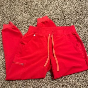 Figs Winning Red Zamora Jogger Size M